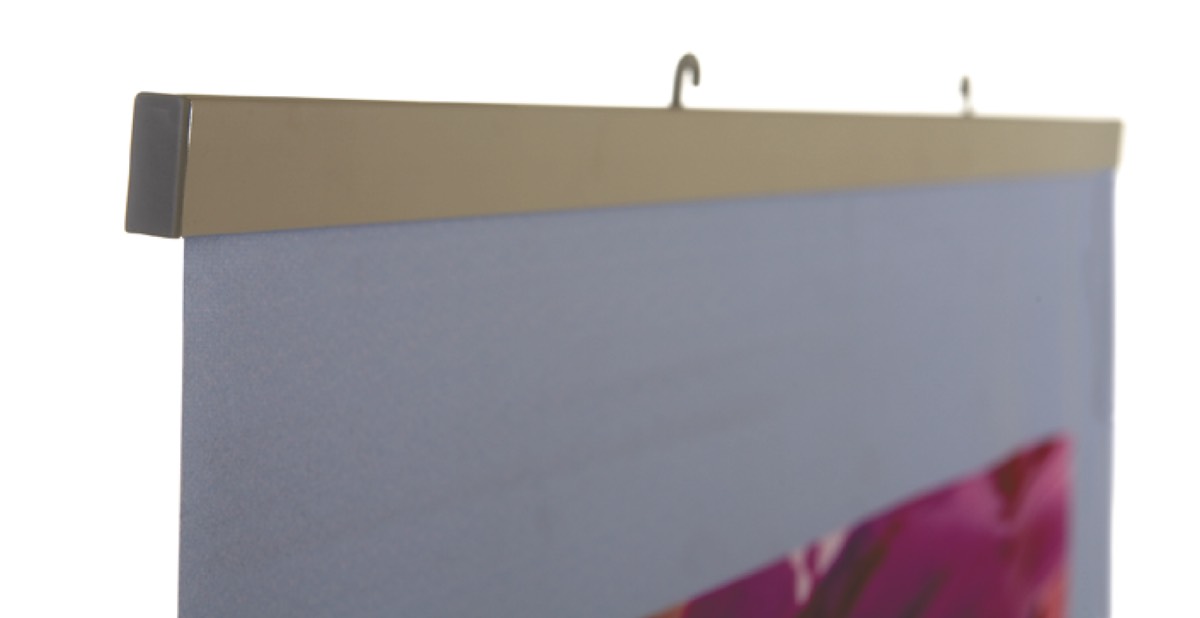 Napsautuslista alumiinia 70 cm sis. 2 koukkua (2 kpl)