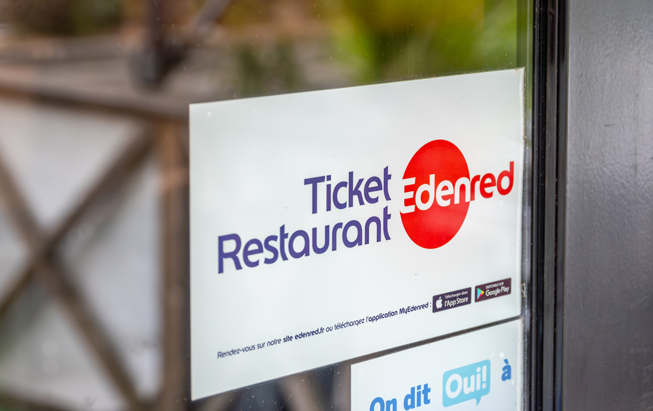 Tarrapaperi Vinyyli 45x32 ilman kulumaa